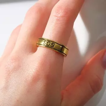 Кольцо SOS, цвет золото, безразмерное