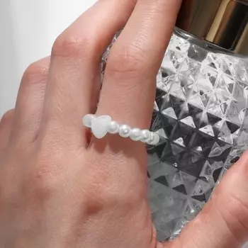 Кольцо «Жемчужинки», цвет белый, 17 размер