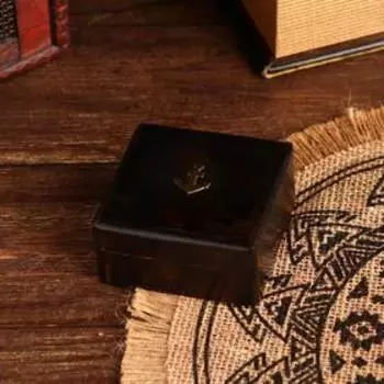 Компас "Балтиец" в шкатулке 2,7х6х6 см