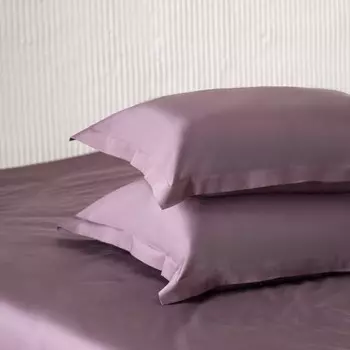 Комплект наволочек «Киа», размер 70x70 см, цвет тёмно-бордовый, 2 шт