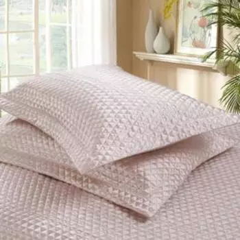 Комплект с покрывалом «Тринити», размер 240х260 см, 50х70 см - 2 шт, цвет пудра