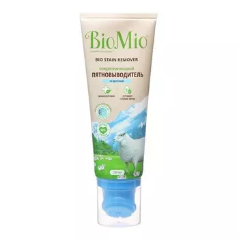 Концентрированный пятновыводитель BioMio со щеткой для цветных и белых тканей, 200 мл