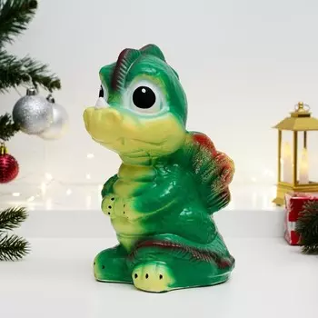 Копилка "Дракоша" зеленая с красным, 13х15х25см