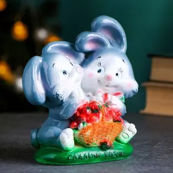 Копилка "Кролики с клубникой 16х16х9см