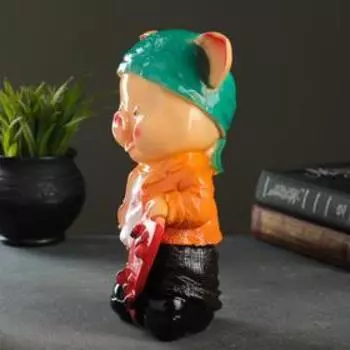 Копилка "Поросенок со скейтом" 16х25см
