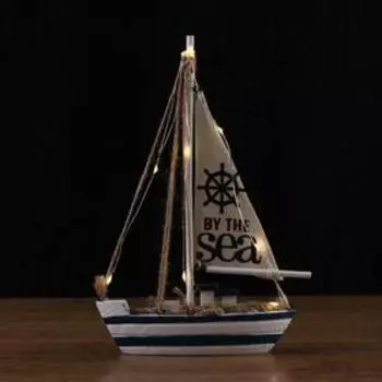 Сувенирная модель корабля с подсветкой «В море», 16526 см