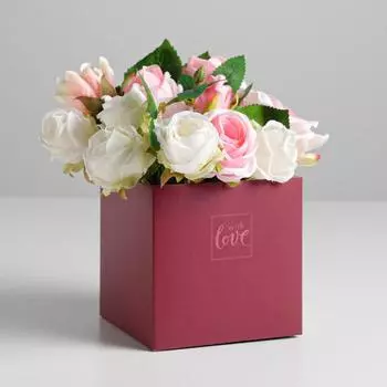 Коробка для цветов с PVC‒крышкой «With love», 12 × 12 × 12 см