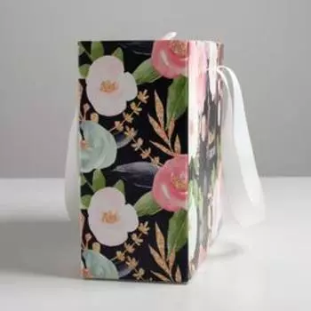 Коробка подарочная «Цветочная», 30 × 22 × 10 см