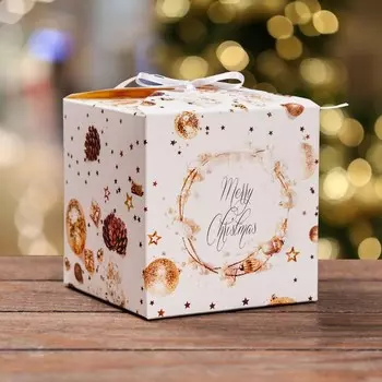 Новый год. Коробка складная, подарочная новогодняя "Игрушки" 12 х 12 х 12 см.