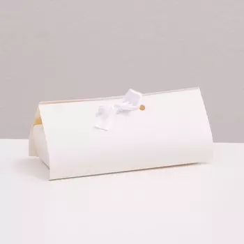 Коробка складная под конфеты, пирожные с лентой, белый, 1464 см