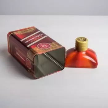 Коробка жестяная в форме бутылки "Победитель", 22 см × 7,2 см × 9,5 см