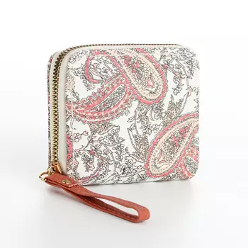 Кошелёк женский на молнии с ремешком, цвет белый