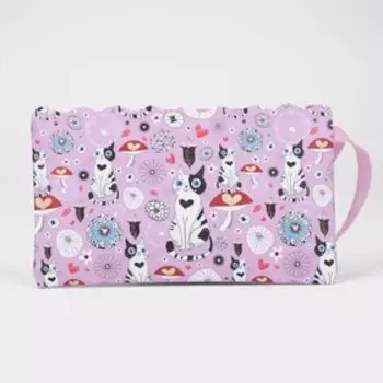 Косметичка на молнии плоская, с ручкой, с рисунком, розовая/разноцветная