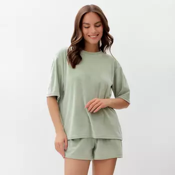 Пижама женская (футболка, шорты) KAFTAN Plushy, размер 40-42, зелёная