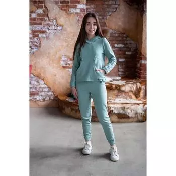 Костюм женский, размер 48