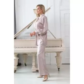 Костюм женский, размер 50