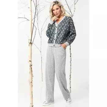 Костюм женский, размер 50