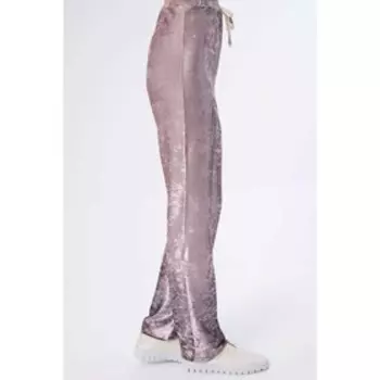 Костюм женский, размер 50, цвет розовый