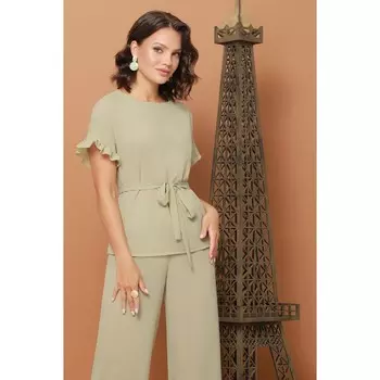 Костюм женский, размер 52