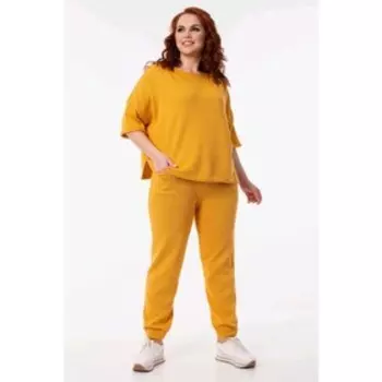 Костюм женский, размер 52, цвет коричневый