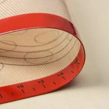 Коврик для выпечки и раскатки теста с разметкой «Пекарь», армированный, двусторонний, силикон, 3040 см, бежевый