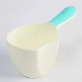 Ковш для купания и мытья головы, детский банный ковшик, хозяйственный , 500 мл., цвет МИКС