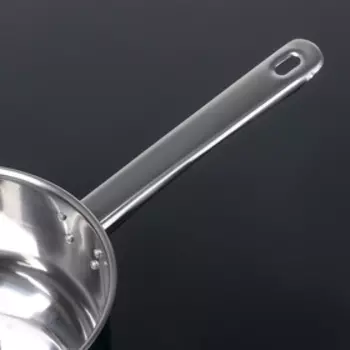 Ковш из нержавеющей стали «Гретель», 1,75 л, 16,59,5 см, металлическая ручка, цвет серебряный
