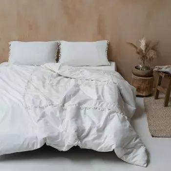 Постельное бельё евро «Адриана», размер 240 х 260 см, 200 х 220 см, 50 х 70 см - 2 шт, цвет кремовый