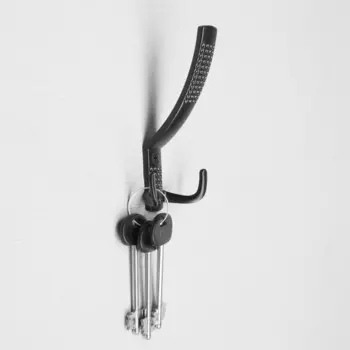 Крючок мебельный ТУНДРА TKT001, трехрожковый, черный