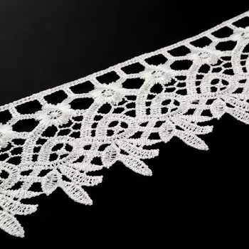 Кружево гипюровое, 65 мм 9 ± 0,5 м, цвет белый