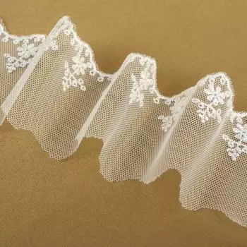 Кружево на сетке, 65 мм 9 ± 0,5 м, цвет белый