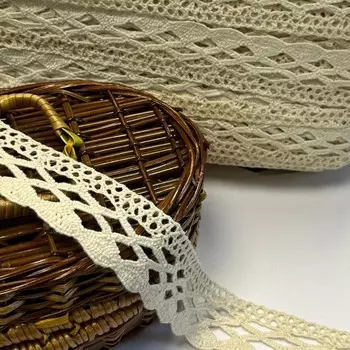 Кружево вязаное 05-13, размер 4 см, 1 м