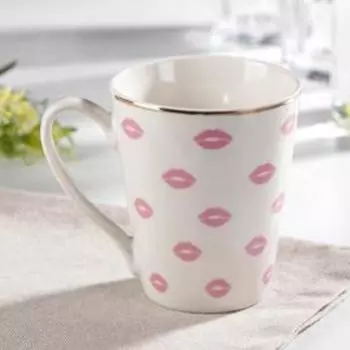 Кружка Доляна «Губы», 350 мл, 12,5×8,8×10,5 см