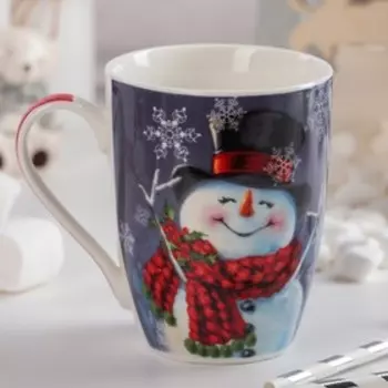 Кружка фарфоровая Доляна «Снеговик-обаяшка», 350 мл