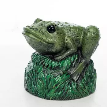 Крышка люка "Лягушка на камне" 30х30х30см