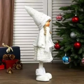 Кукла интерьерная "Девочка Валя в белом свитере с сердечком" 55х14х19 см