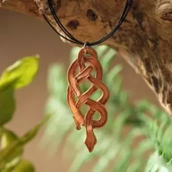 Кулон из кожи "Змейка" большая, цвет светло-коричневый