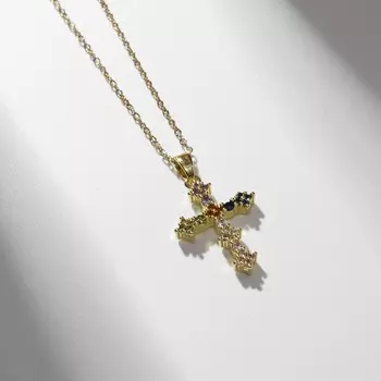 Кулон на цепочке «Крест», искры, цветной в золоте, 38 см