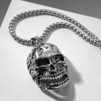 Кулон мужской "Череп" резьба, цвет серебро, 70см