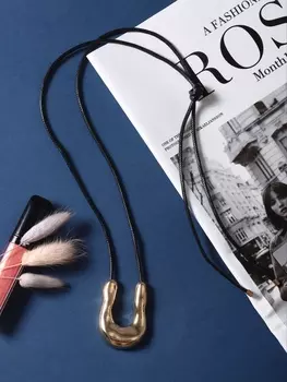 Кулон на шнурке «Подкова» крупная, цвет золото