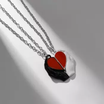 Кулоны парные на магните «», сердце в руках, 45 см, цвет красный в серебре