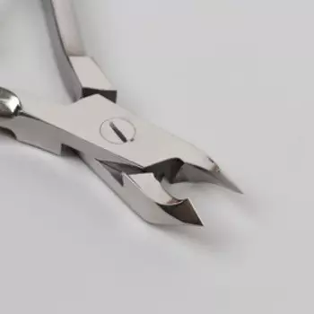 Кусачки маникюрные для кутикулы, двойная пружина, 10 см, длина лезвия - 4 мм, на блистере, цвет серебристый, КСС 4/4