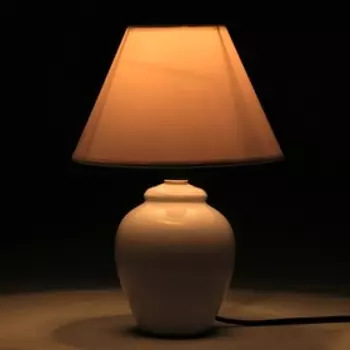 Лампа настольная «Азалия »E14, 220V, белая RISALUX