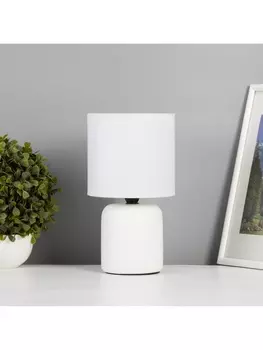 Лампа настольная «Кира» 140 Вт Е14 белый 141426 см