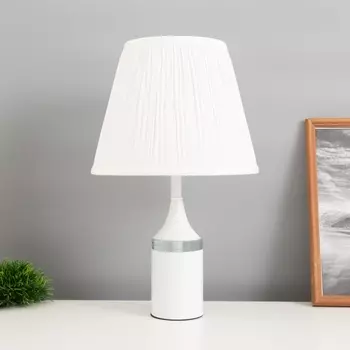 Лампа настольная «Жаннет» 140 Вт Е27+LED подсветка белый 242441.5 см