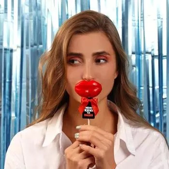 Леденец на палочке с печатью «Ненавижу тебя», вкус: земляника, 25 г.