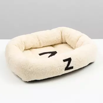 Лежанка для собак и кошек "Уют Z" , меховая, 45 х 35 х 11 см, микс