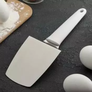 Лопатка кондитерская Доляна «Виктори», 26,5×8 см, с пластиковой ручкой, изогнутая