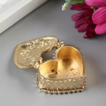 Любовный сундук с парой голубей 3,5 х 2,7 см