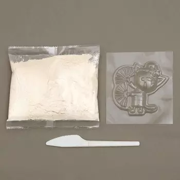 Магнит из гипса «Три кота. Моти с веером»